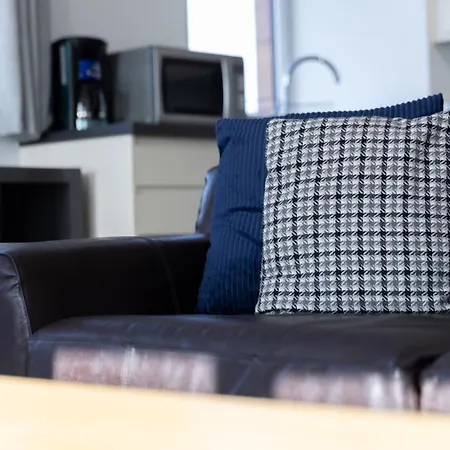 Apartment Entire 1 Bed - No. 45 - Free Parking - The Cosy Collection Ltd