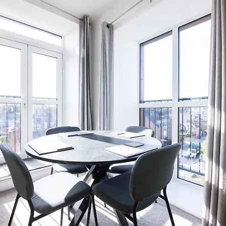 Entire 2 Bed - Free Parking - 45 - The Cosy Collection