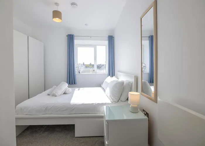 Апартаменты Entire 2 Bed - Free Parking - 45 - The Cosy Collection *